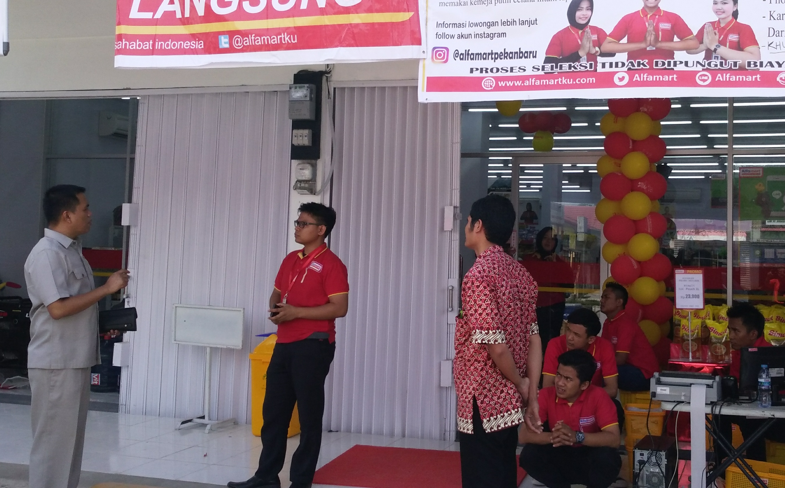 Dewan Rohul Sebut  Pembukaan Puluhan  Alfamart di Rokan Hulu Kangkangi Peraturan