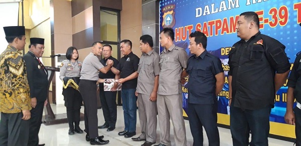  Kapolres Rohil : Eksistensi Satpam Berkontribusi Besar Dukung Program Prioritas Pemerintah