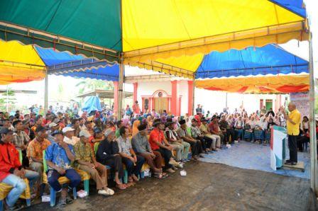 Ribuan Maryarakat Pekaitan Apresiasi Andi Rachman, Tak Pernah Berjanji Infrastruktur Jadi