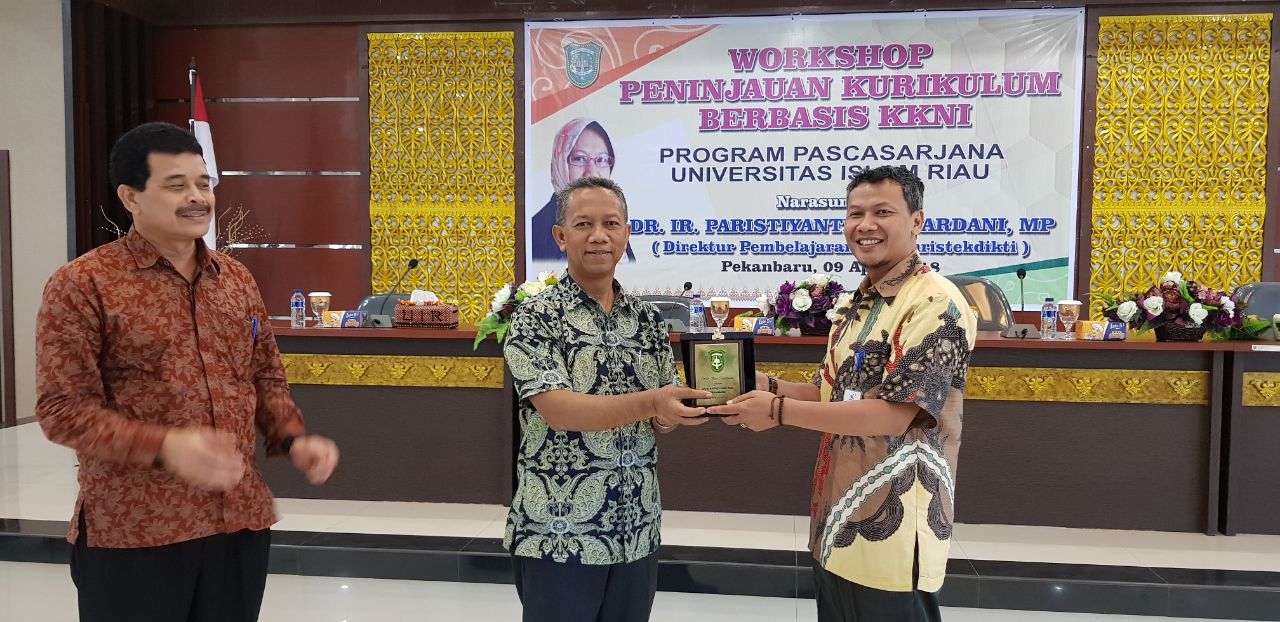 Susun Kurikulum KKNI, Rektor UIR Berencana Karantinakan Tim Pengembang Pascasarjana