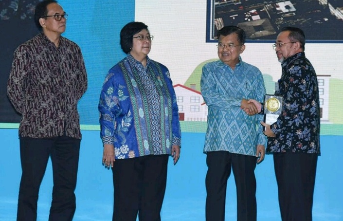 Bengkalis Terima Penghargaan Kota Kecil Terbersih