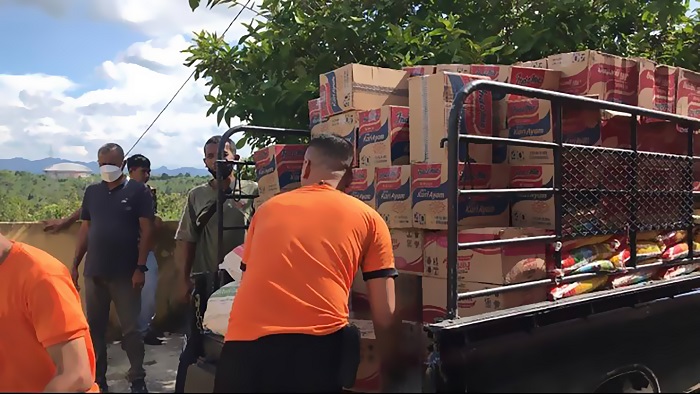 Semangat Kemerdekaan, PTPN V Salurkan 8.400 Paket Sembako Ke Masyarakat  