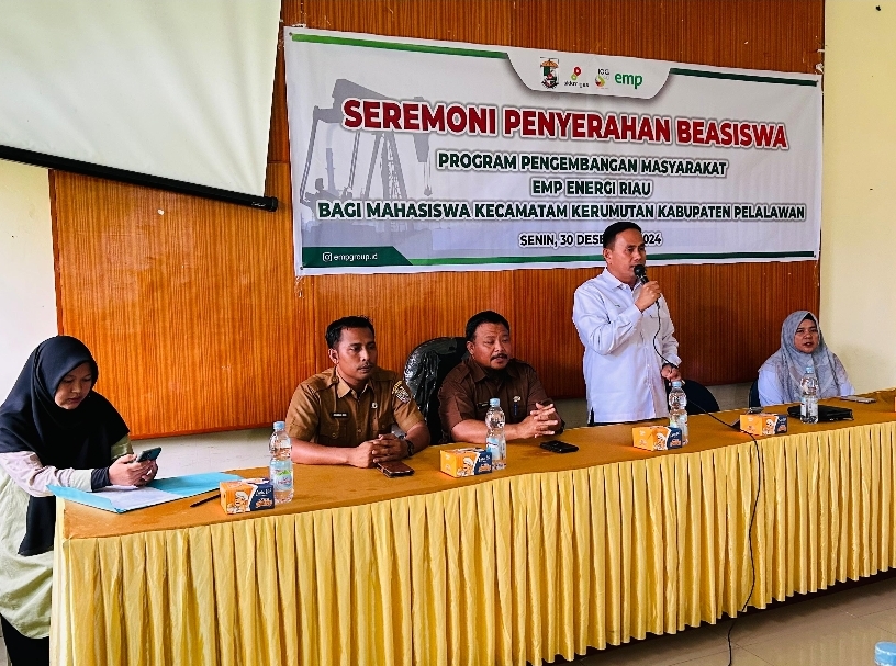 PT EMP Energi Riau Berikan Bantuan Program Beasiswa Kepada Mahasiswa se-Kecamatan Kerumutan 