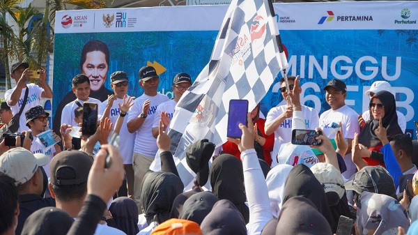 Ribuan Peserta Ramaikan Jalan Sehat Bersama BUMN di Rohil