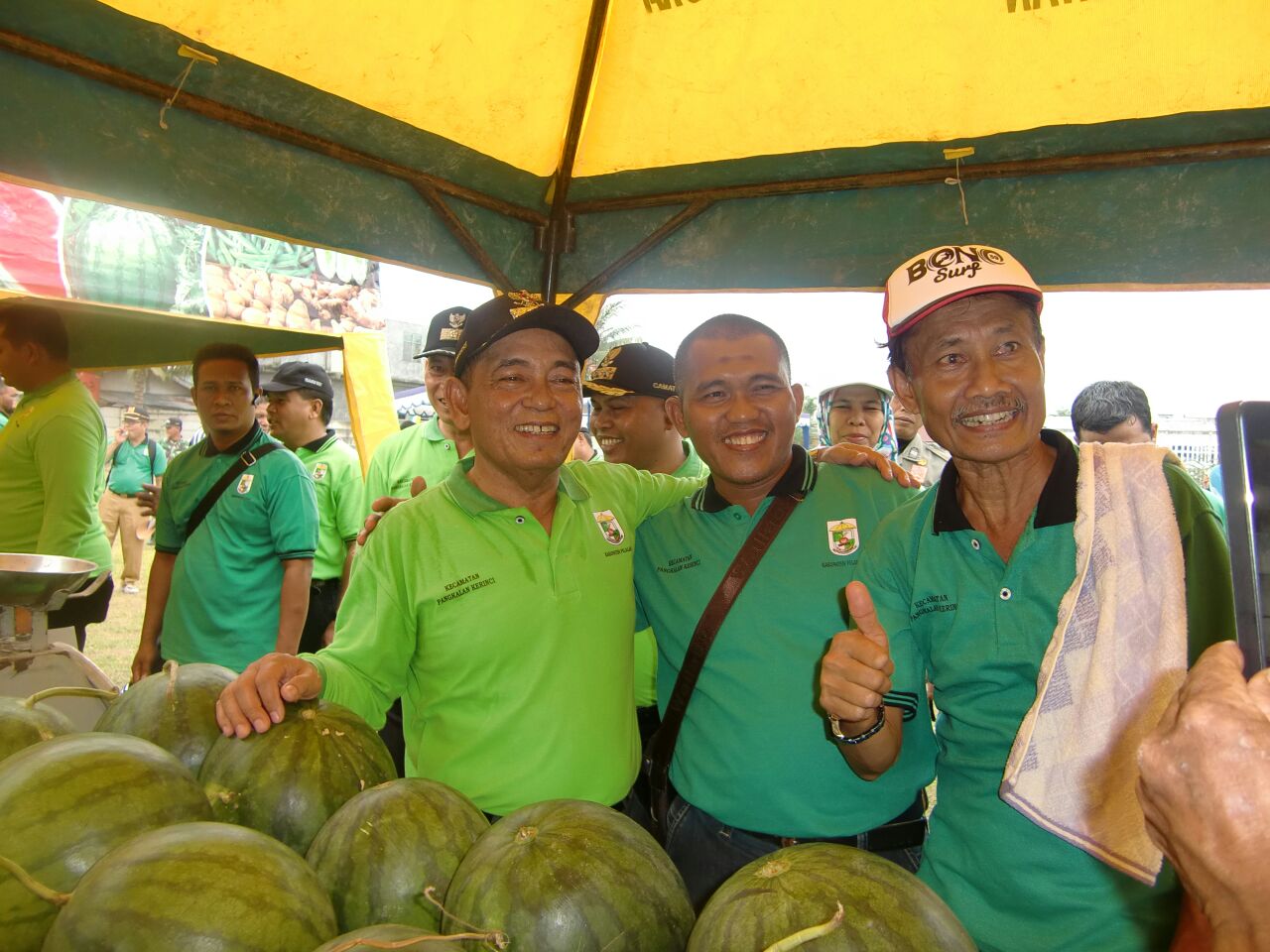 Bupati Harris Senam Sehat Bersama Masyarakat Pangkalan Kerinci.