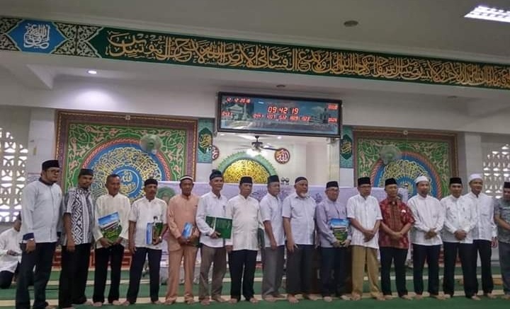 Dilepas Rektor, UIR Umrohkan 10 Dosen & Pegawai
