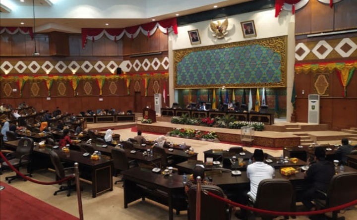 Para Dewan Absen Lagi, Rapat Paripurna DPRD Riau Terpaksa Ditunda